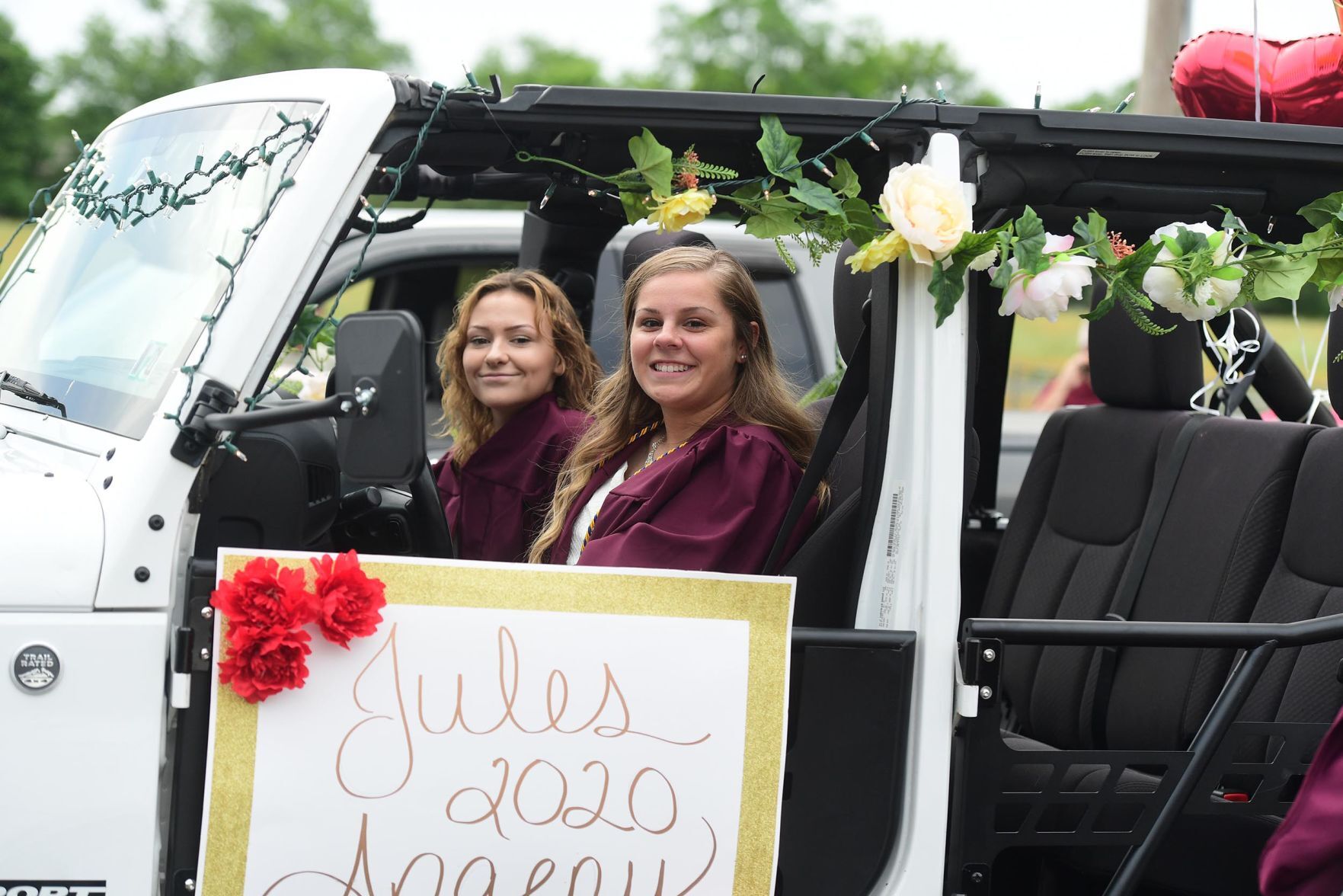 Big Spring Graduating Seniors Car Parade 22.JPG